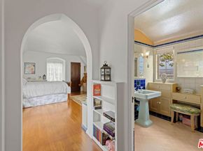 3806 Carnavon Way, Los Angeles CA 90027