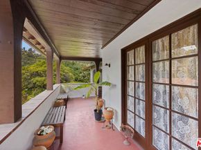 3806 Carnavon Way, Los Angeles CA 90027