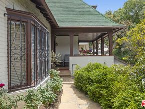 3806 Carnavon Way, Los Angeles CA 90027