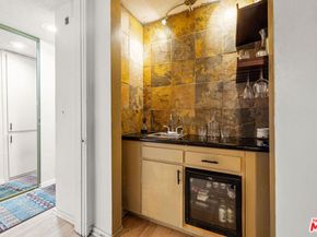 6435 Green Valley Circle 214, Culver City CA 90230