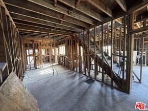 4905 W 20th Street, Los Angeles CA 90016