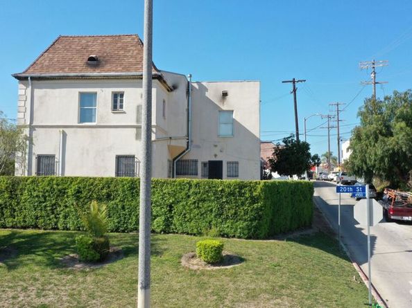4901 4905 W 20th Street, Los Angeles CA 90016