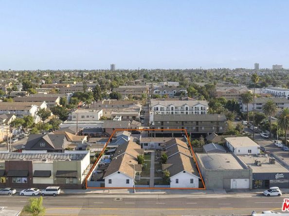 2516 E Anaheim Street, Long Beach CA 90804