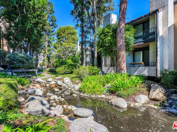 8675 Falmouth Avenue 223, Playa Del Rey CA 90293