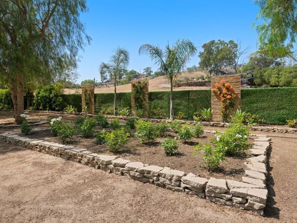 10555 Art Street, Shadow Hills CA 91040