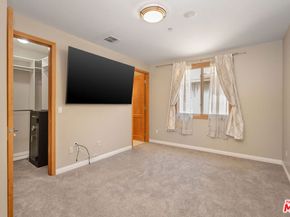 216 N Buena Vista Street 101, Burbank CA 91505