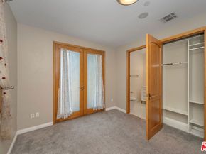 216 N Buena Vista Street 101, Burbank CA 91505