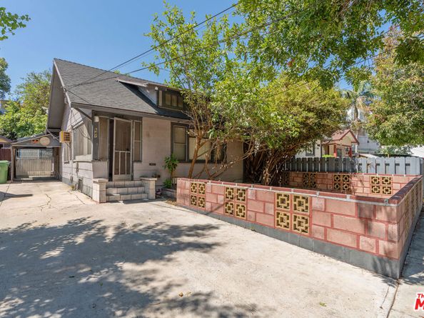 647 Laveta Terrace, Los Angeles CA 90026