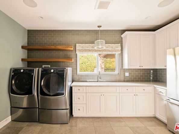 1047 Pomello Drive, Claremont CA 91711