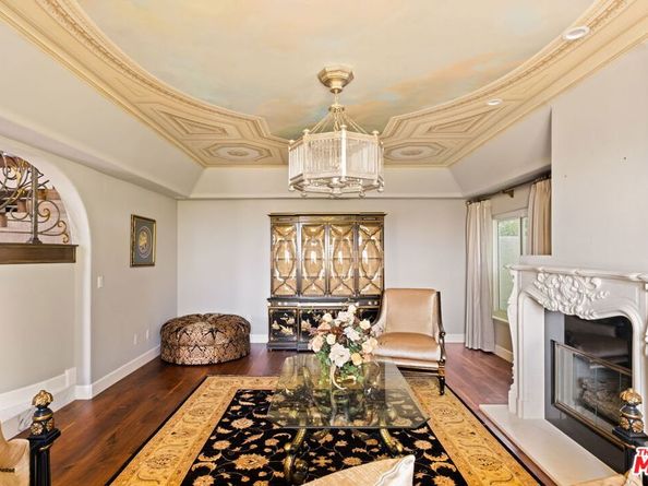 1047 Pomello Drive, Claremont CA 91711