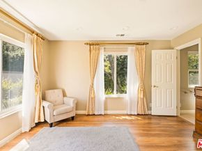 1047 Pomello Drive, Claremont CA 91711