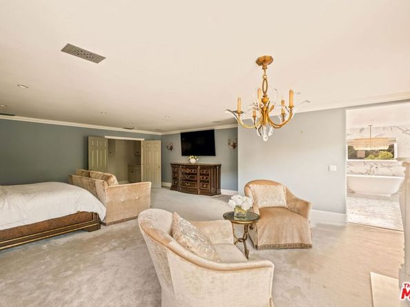 1047 Pomello Drive, Claremont CA 91711