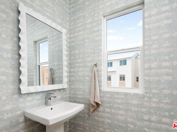 1684 Coral Sea Lane, Los Angeles CA 90732