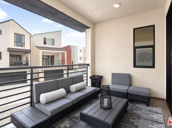 1684 Coral Sea Lane, Los Angeles CA 90732