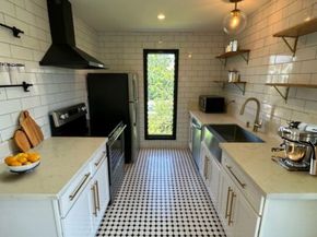 756 N Inglewood Avenue 23, Inglewood CA 90302