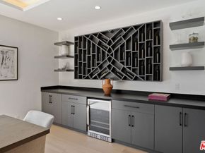 2631 Castle Heights Place, Los Angeles CA 90034