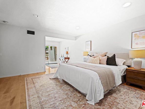 17085 Palisades Circle, Pacific Palisades CA 90272