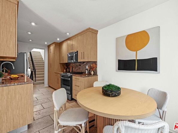 17085 Palisades Circle, Pacific Palisades CA 90272