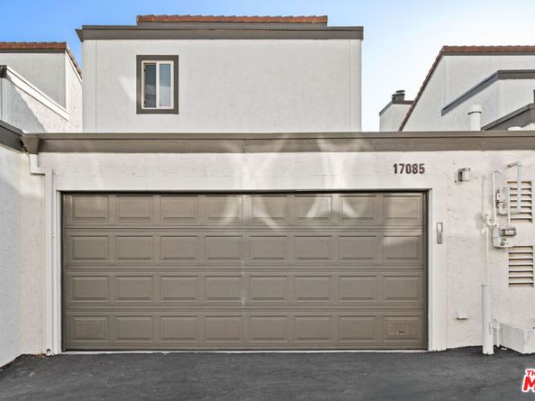 17085 Palisades Circle, Pacific Palisades CA 90272