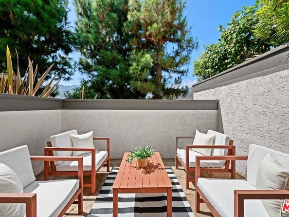 17085 Palisades Circle, Pacific Palisades CA 90272