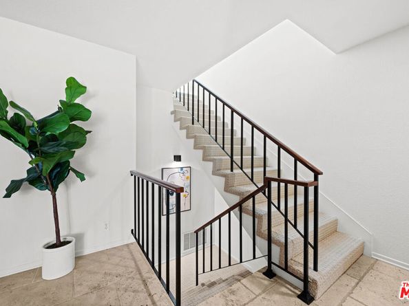 17085 Palisades Circle, Pacific Palisades CA 90272