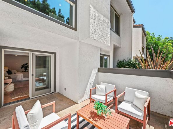17085 Palisades Circle, Pacific Palisades CA 90272