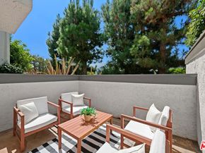 17085 Palisades Circle, Pacific Palisades CA 90272