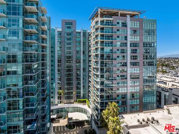 13700 Marina Pointe Drive
