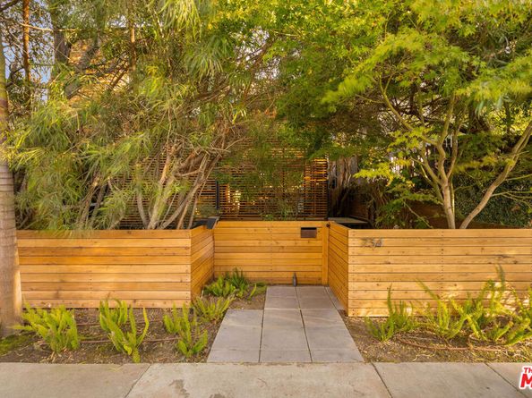 734 Palms Boulevard, Venice CA 90291