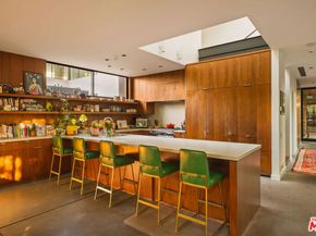 734 Palms Boulevard, Venice CA 90291