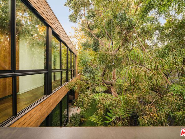 734 Palms Boulevard, Venice CA 90291