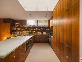 734 Palms Boulevard, Venice CA 90291