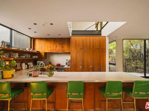 734 Palms Boulevard, Venice CA 90291