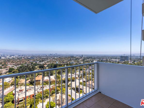 2170 Century Parkway 1902, Los Angeles CA 90067