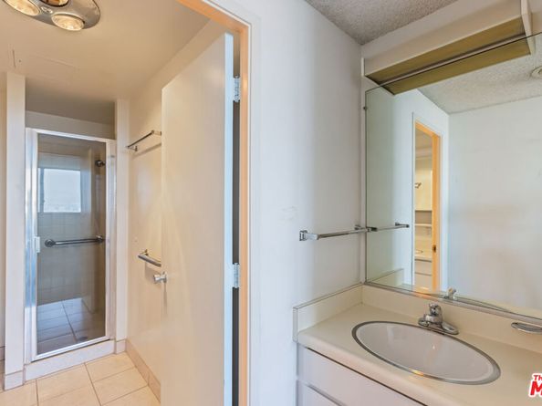 2170 Century Parkway 1902, Los Angeles CA 90067