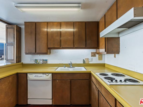2170 Century Parkway 1902, Los Angeles CA 90067
