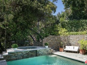 2041 Mandeville Canyon Road, Los Angeles CA 90049