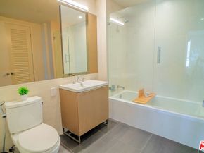 889 Francisco Street 2610, Los Angeles CA 90017