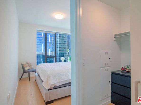 889 Francisco Street 2610, Los Angeles CA 90017
