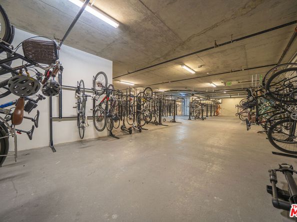 889 Francisco Street 2610, Los Angeles CA 90017