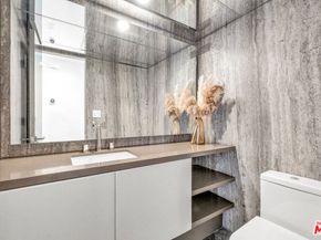 1100 Alta Loma Road 1404, West Hollywood CA 90069