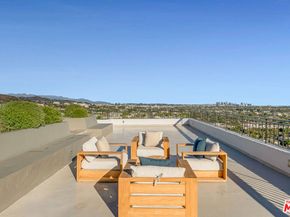 1100 Alta Loma Road 1404, West Hollywood CA 90069