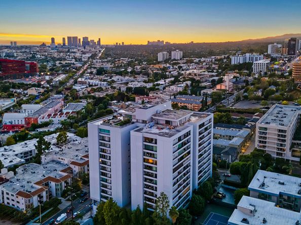 1100 Alta Loma Road 1404, West Hollywood CA 90069