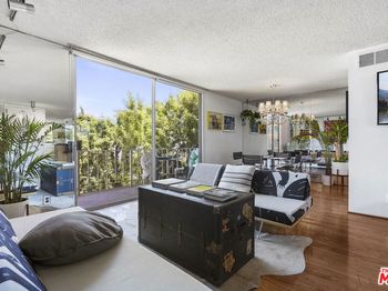 100 S Doheny Drive