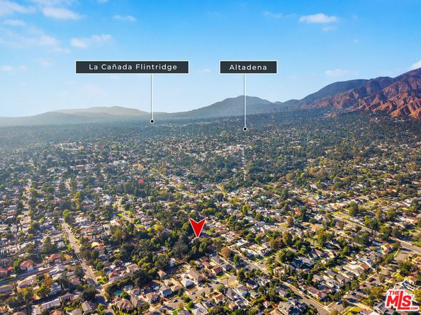 2212 E Crary Street, Pasadena CA 91104