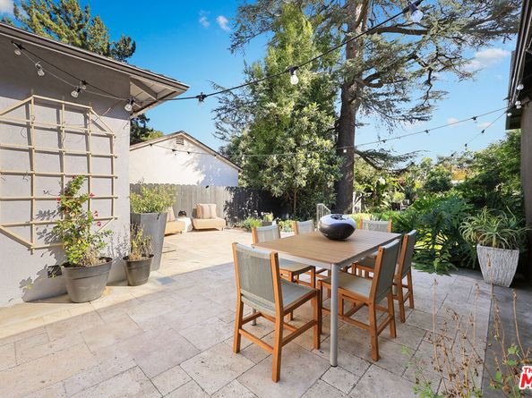 2212 E Crary Street, Pasadena CA 91104