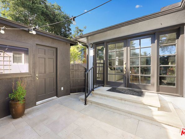 2212 E Crary Street, Pasadena CA 91104