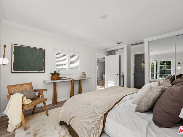 2212 E Crary Street, Pasadena CA 91104