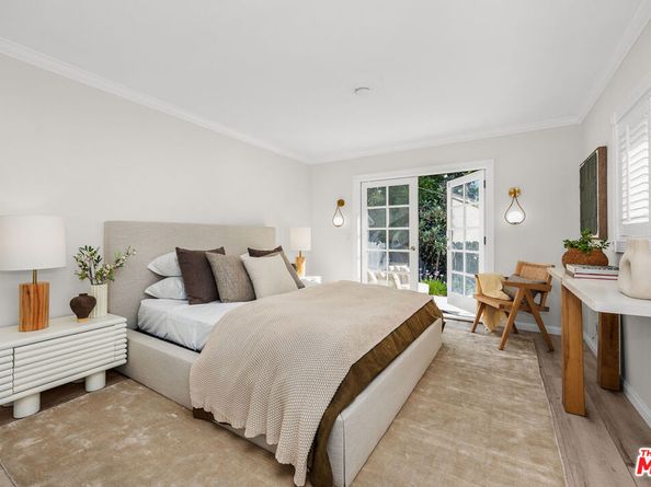 2212 E Crary Street, Pasadena CA 91104