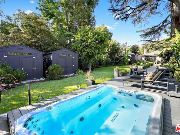 2212 E Crary Street, Pasadena CA 91104